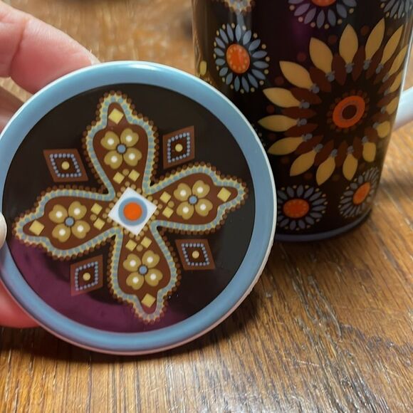 Vera Bradley mug with lid - Picture 2 of 3